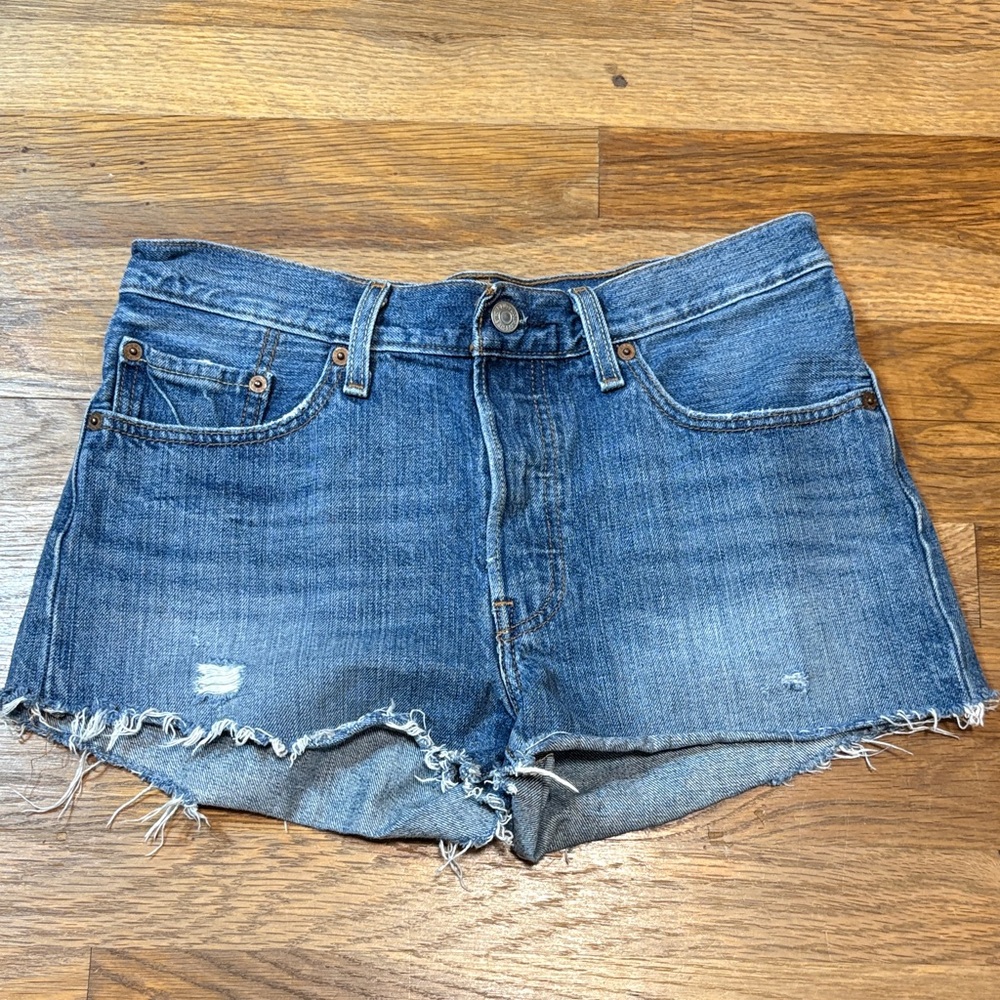 LEVIS 501 original fit high rise jean shorts